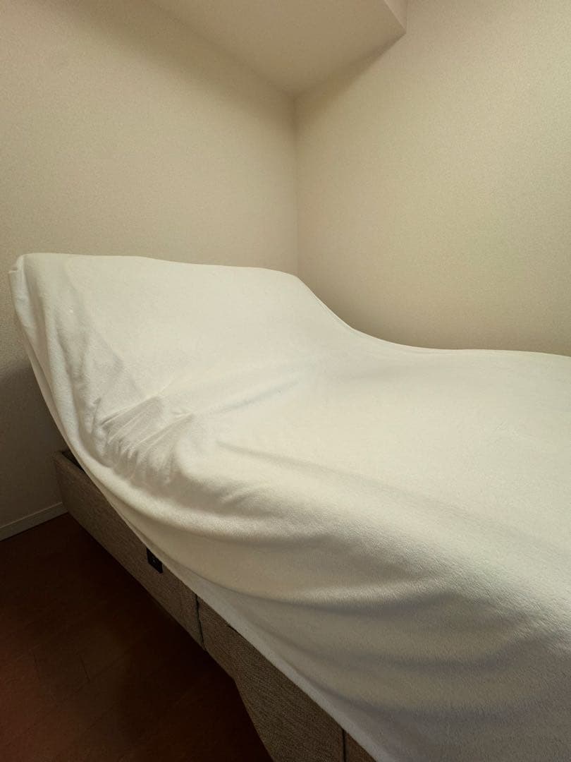 TEMPUR ダブルベッド 電動機能付き ゼロG フレーム付き