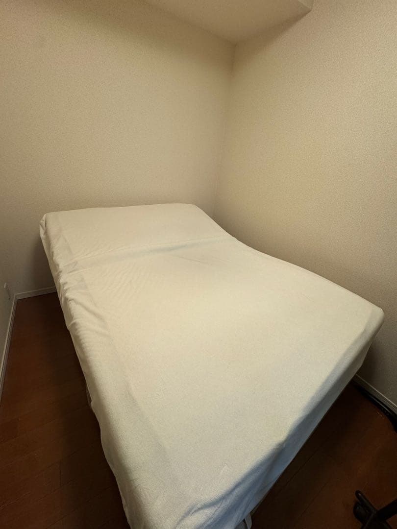 TEMPUR ダブルベッド 電動機能付き ゼロG フレーム付き