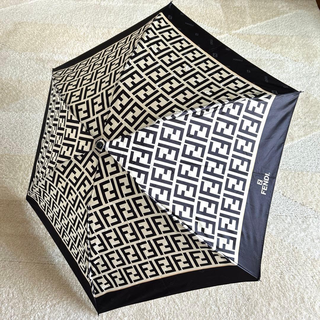 FENDI フェンディ　ズッカ柄　FFロゴ 折りたたみ傘