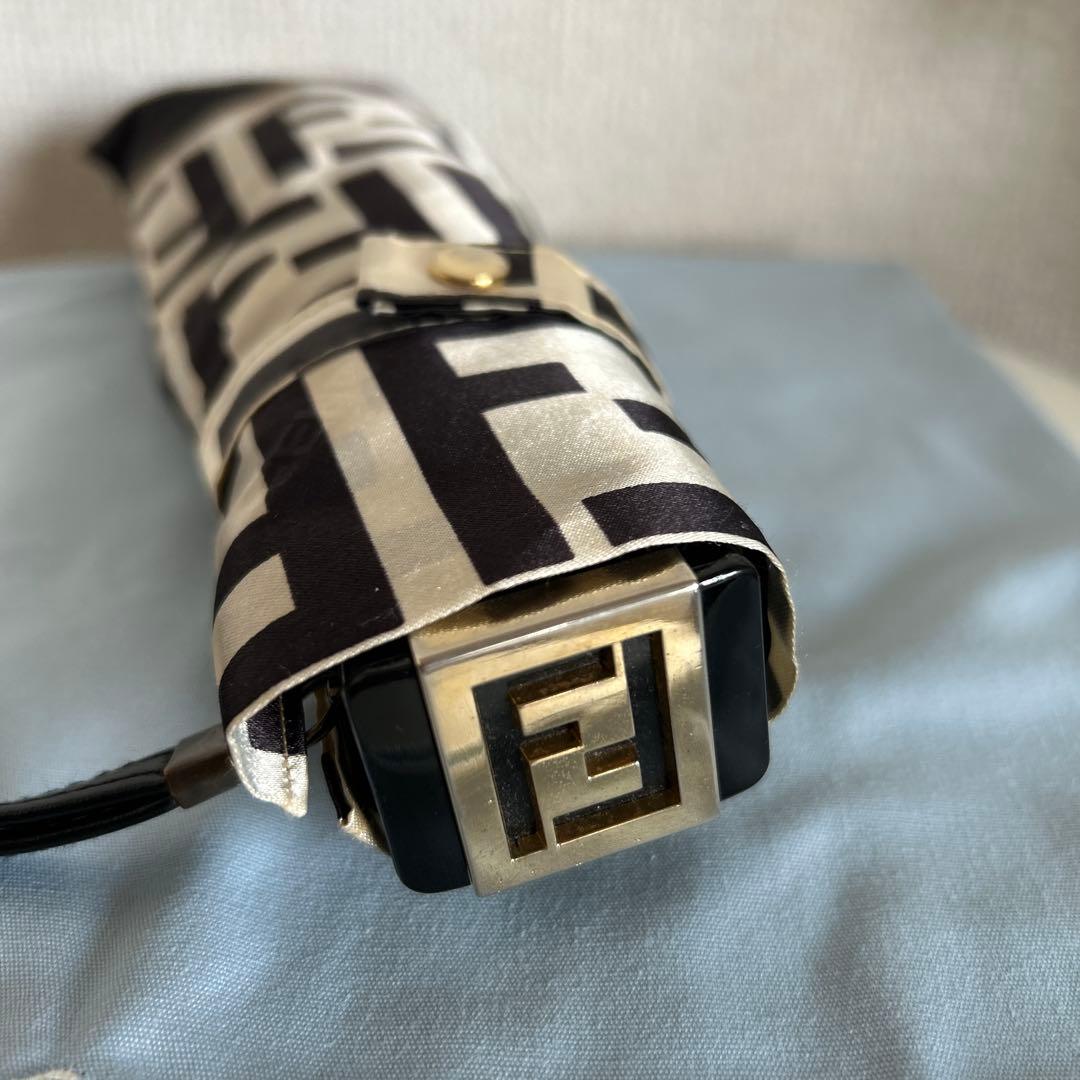 FENDI フェンディ　ズッカ柄　FFロゴ 折りたたみ傘