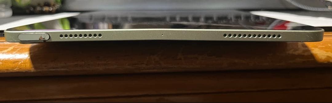 ジャンクiPad Air4 64GB グリーン 曲がりあり Touch ID不可