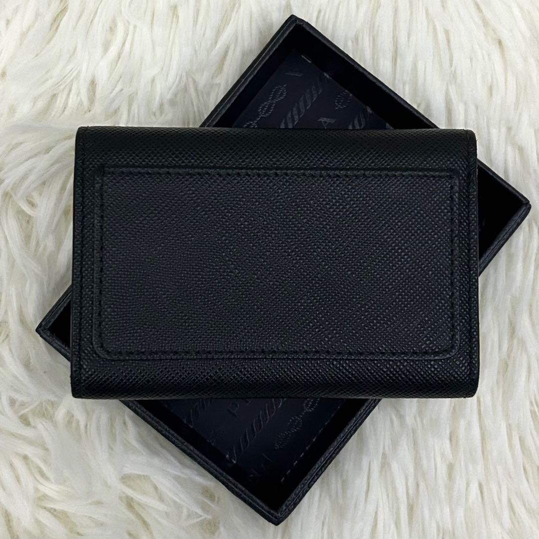 【美品】PRADA プラダ サフィアーノレザー 6連キーケース 鍵入れ ブラック