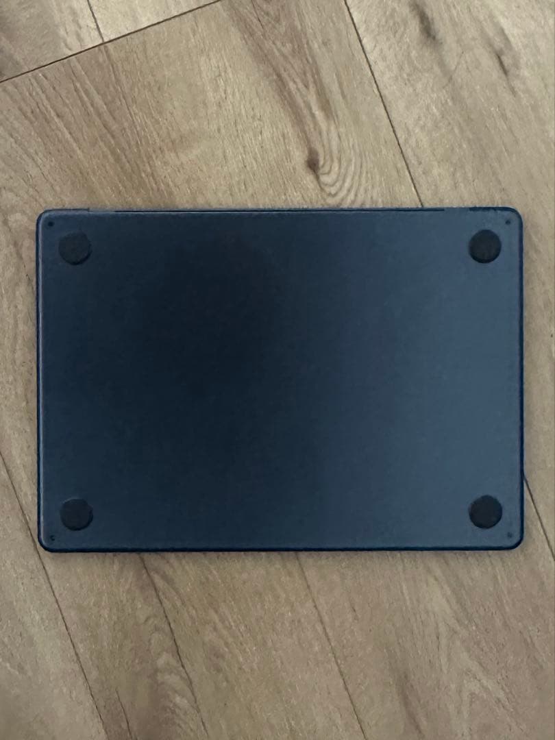 画面割れMacBookAir M2 2022 13.6 8G 256ミッドナイト