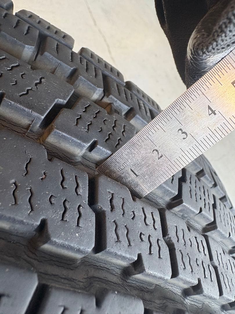 ヨコハマiG91 195/80R15 LT スタッドレス　NV350 4本