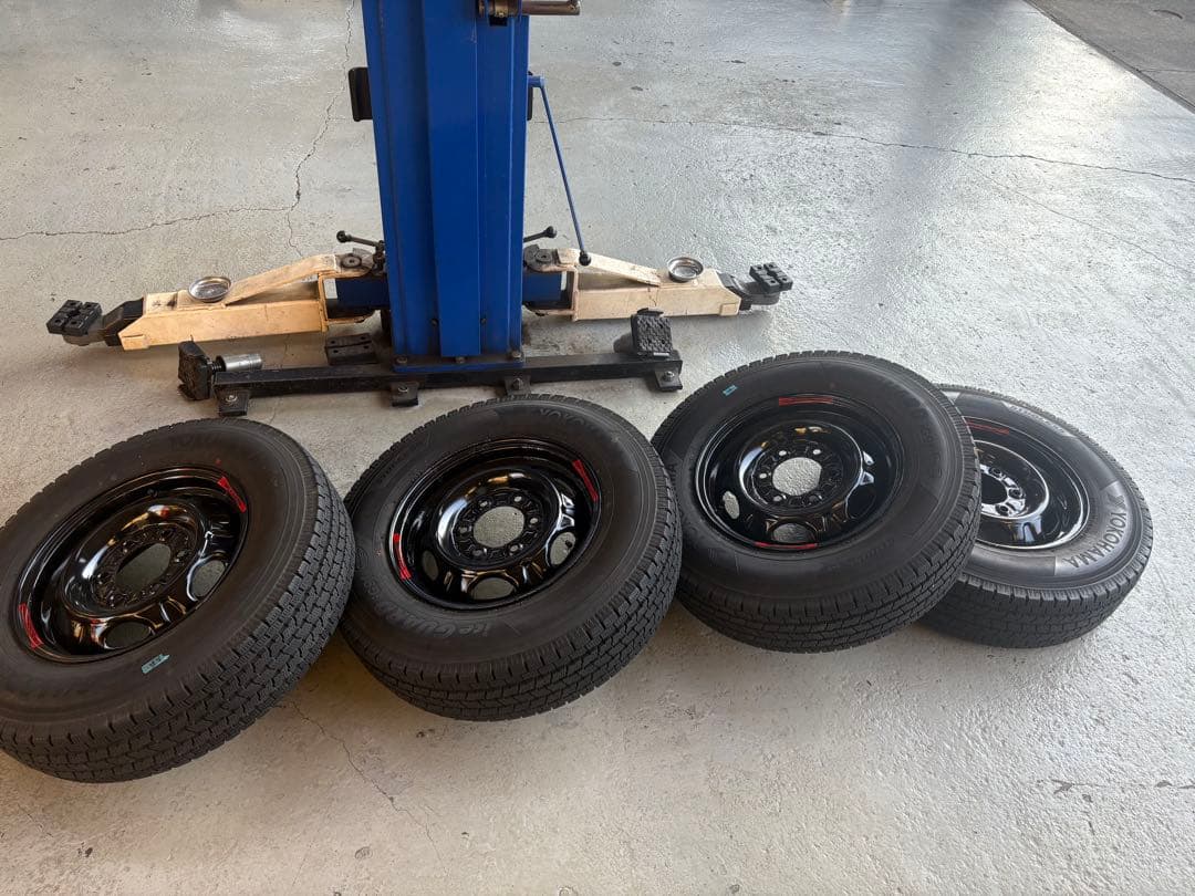 ヨコハマiG91 195/80R15 LT スタッドレス　NV350 4本