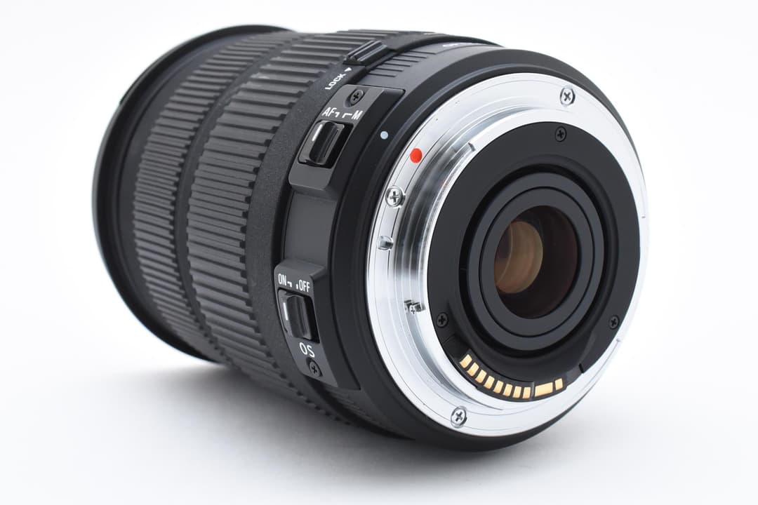 未使用に近い Sigma 18-200mm 3.5-6.3 OS Canon