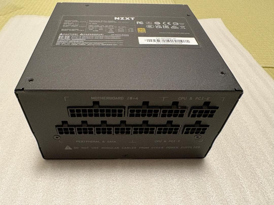 NZXT C1000 電源ユニット 80 PLUS GOLD