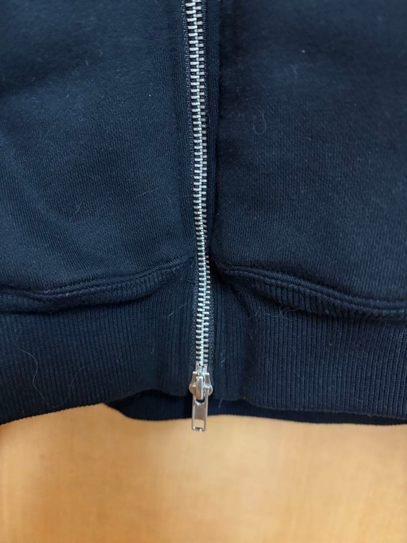 9090ファー付きブラックパーカー