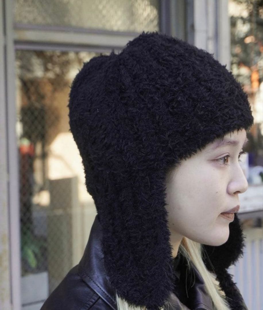 KIJIMA TAKAYUKI ブラック　耳あて付き　ニット帽