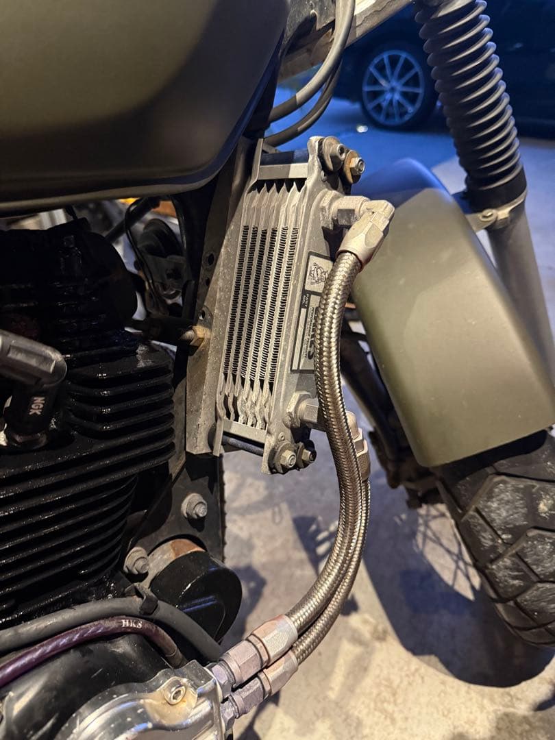 TW200 DG07J 取り付けステー付きオイルクーラー　アールズ EARL’S