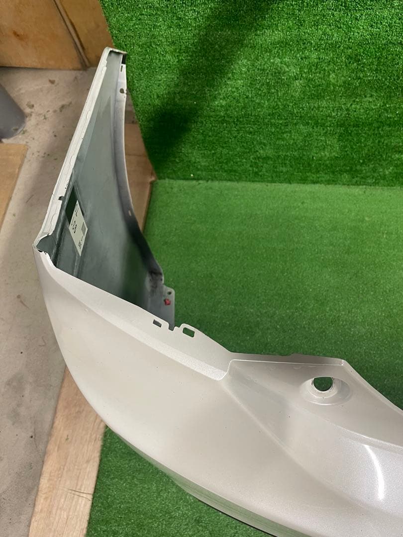 ZVW 30 プリウス　後期　G’s ジーズ　リアバンパー　ディヒューザー