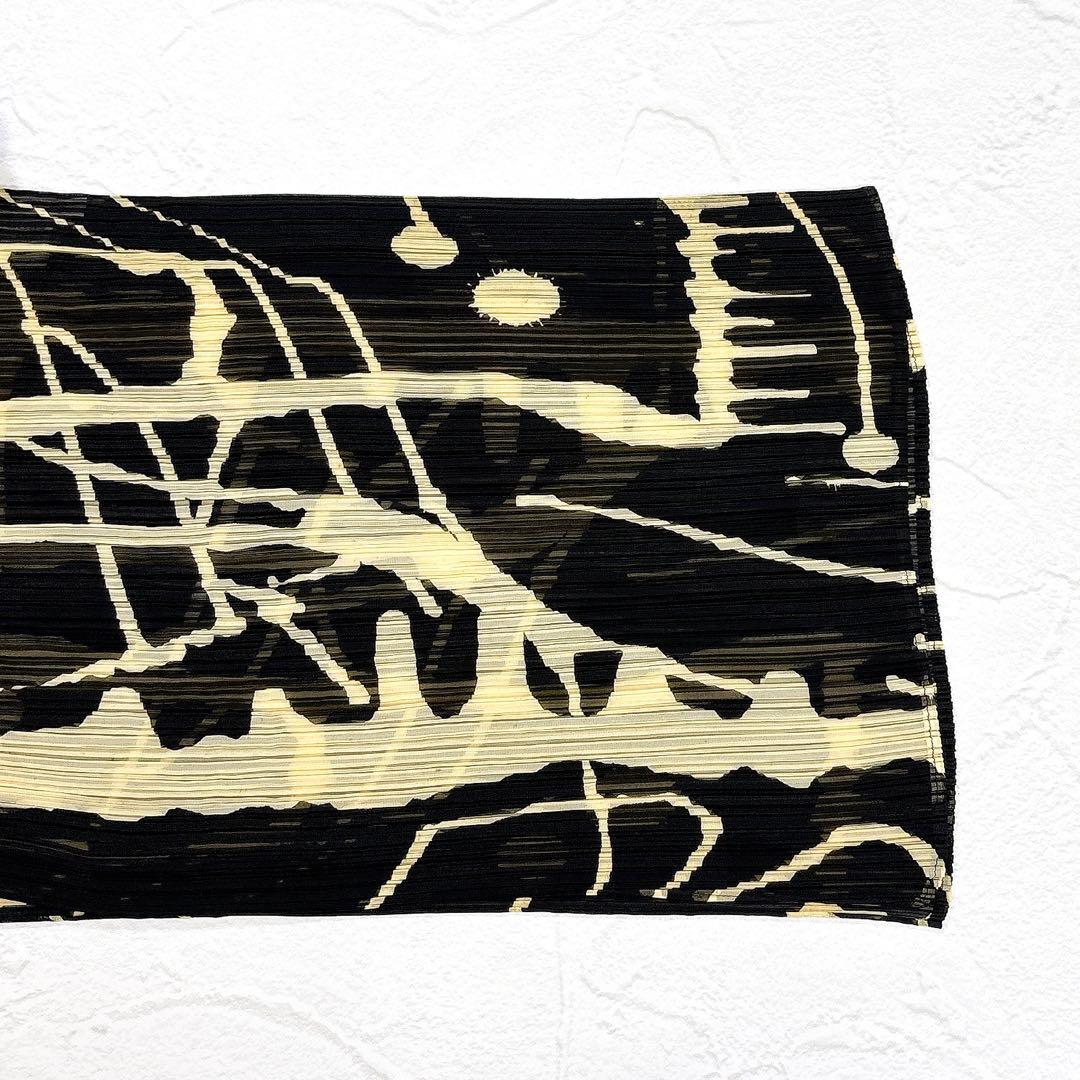 PLEATS PLEASE プリーツプリーズ　突然の雨　ポンチョ　ケープ　総柄