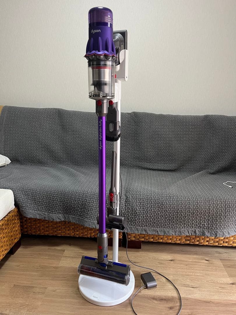 完動品 ダイソン スティッククリーナー 充電スタンドセット　SV18
