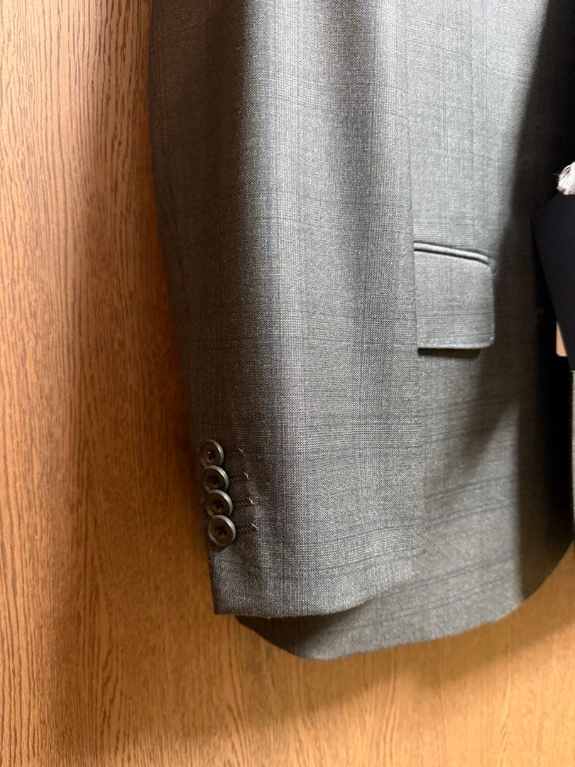 AB4新品未使用！極上イタリアREDAウール100%グレー3ピーススーツ！極小訳