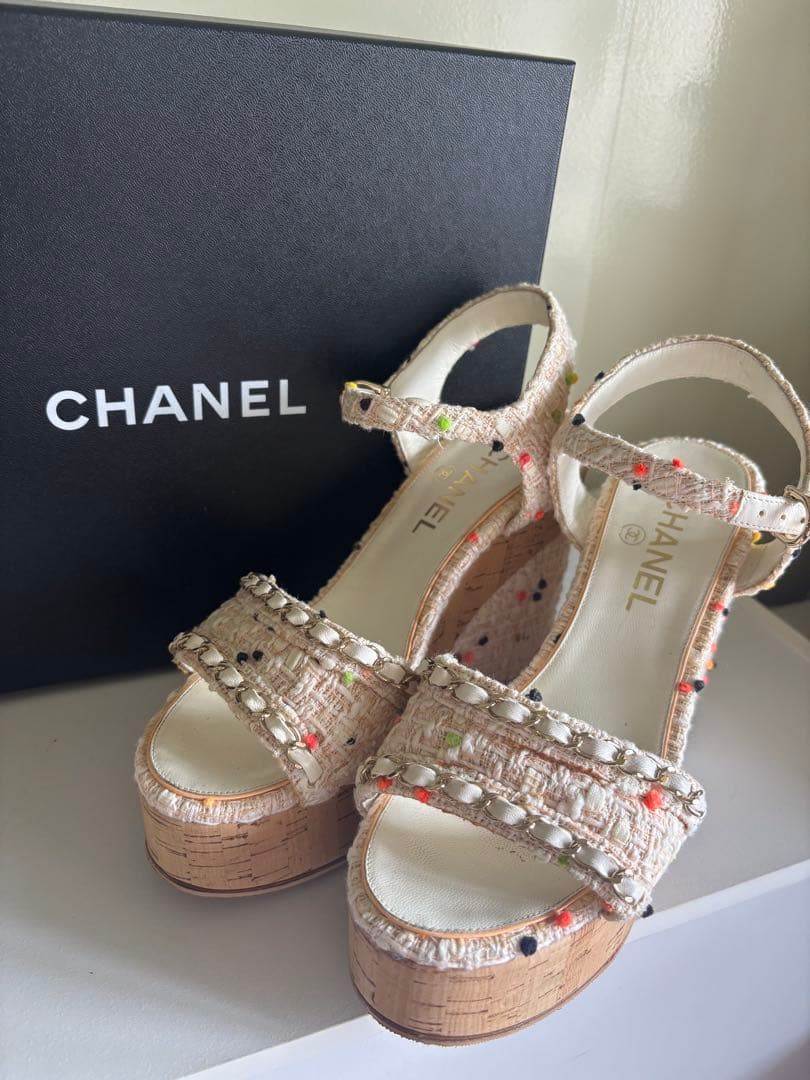 CHANEL ツイードサンダル カラフルポンポン