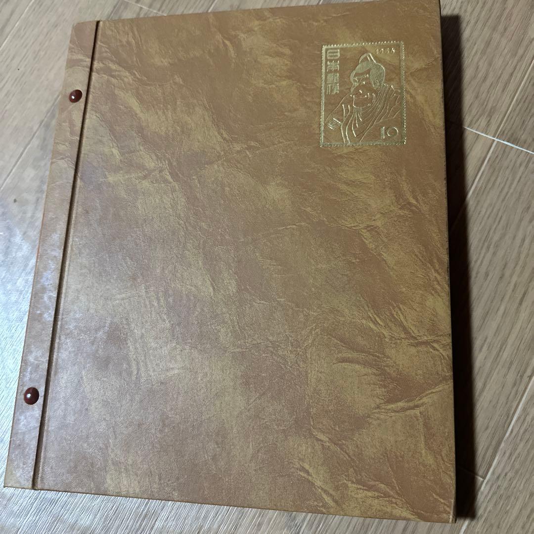 切手帳 茶色の革風表紙