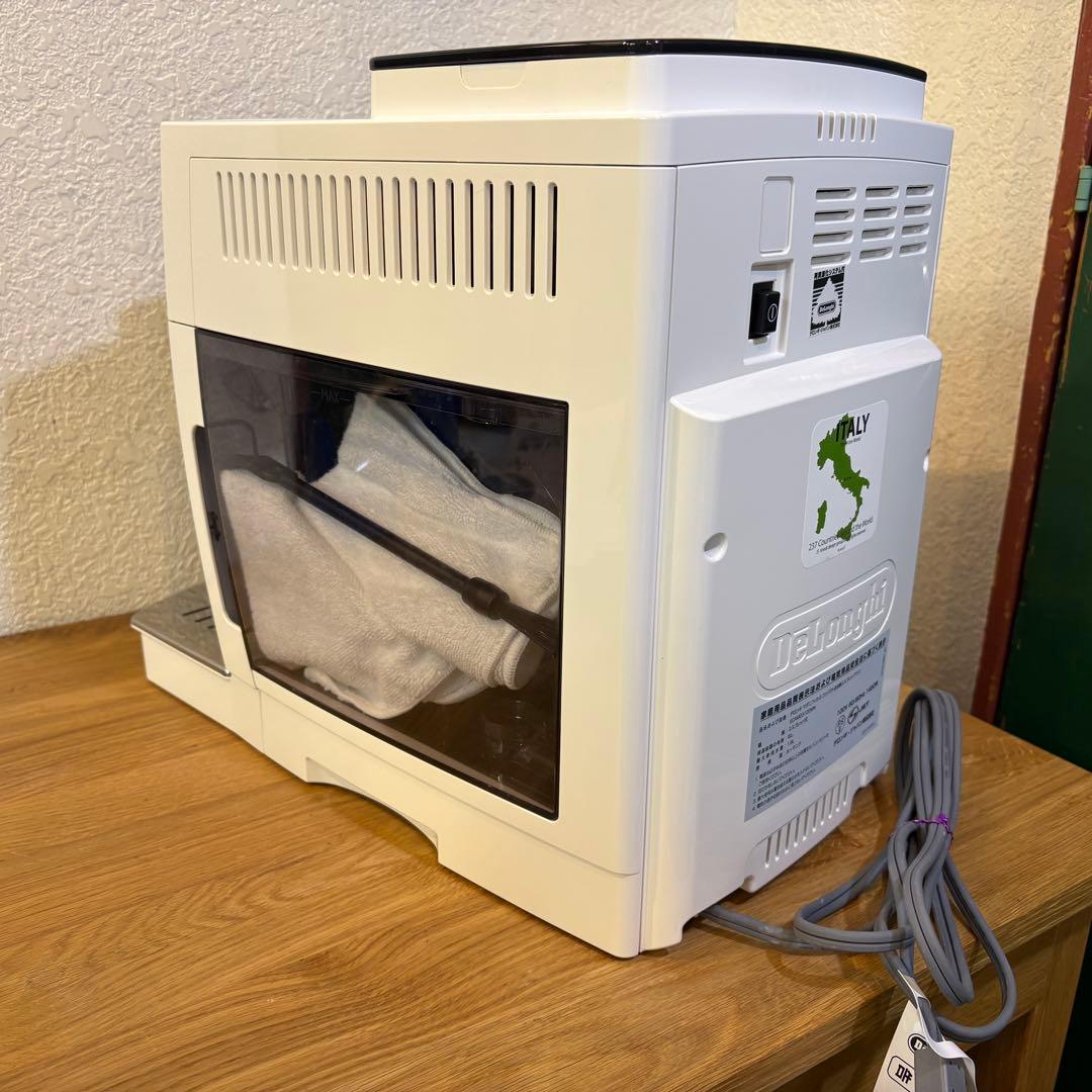 DeLonghi 全自動エスプレッソマシン ECAM23120WN