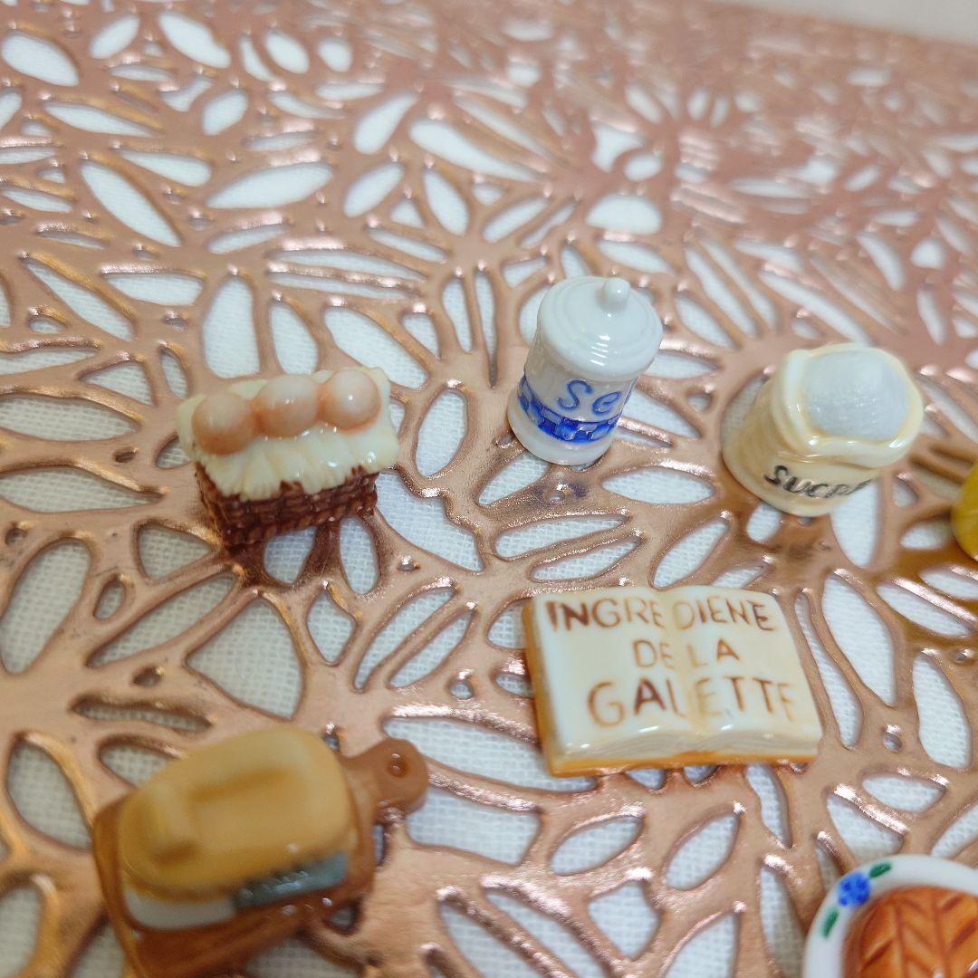 フェーヴ☆ガレット作り☆ガレット・デ・ロワ材料☆ミニチュア陶器　フランス雑貨