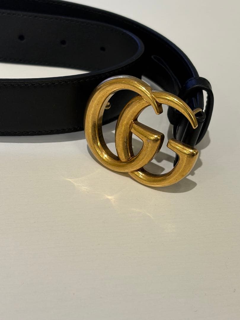 GUCCIのブラックベルト