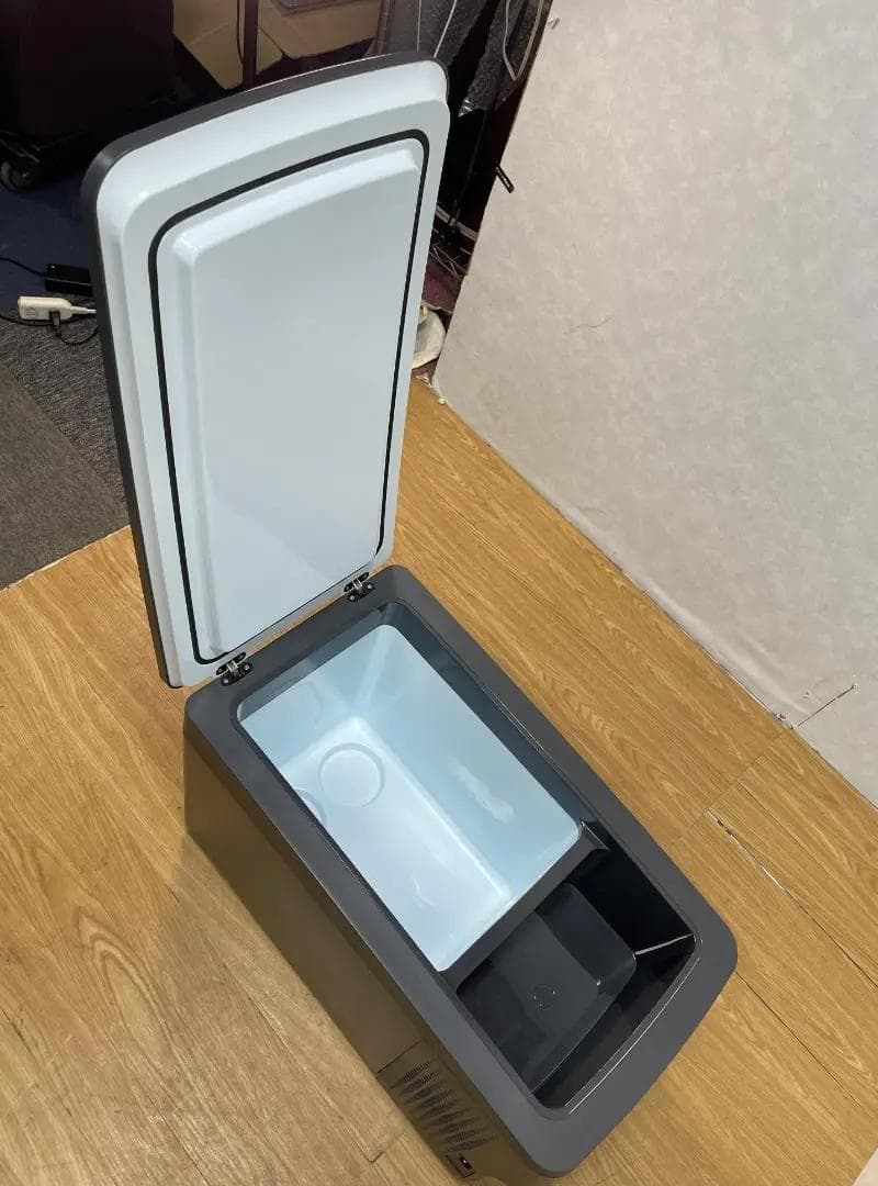 K♢1062 AVEST 車載用冷凍冷蔵庫 ZQ-26