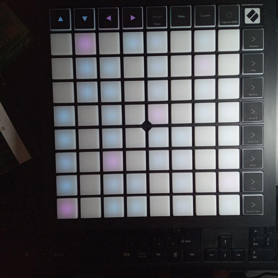 DJ機材 novation launchpadx