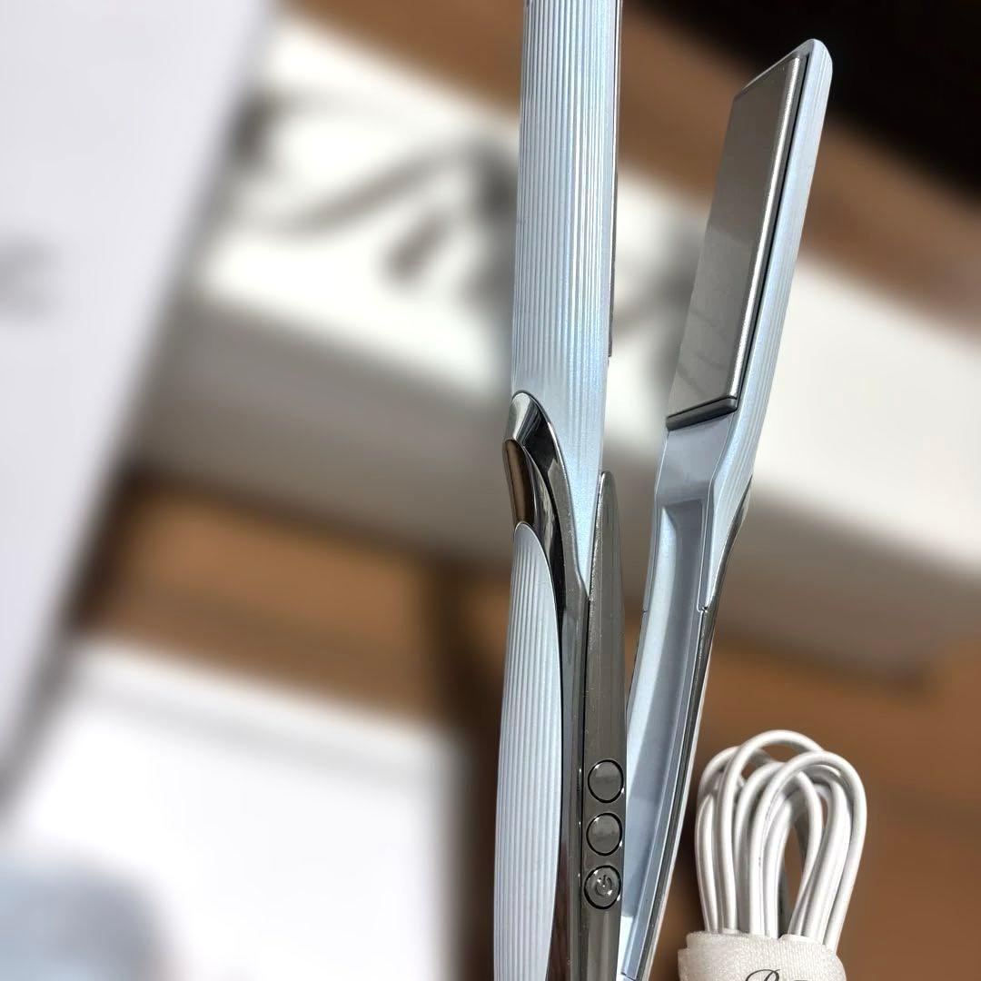 ReFa ストレートヘアアイロン 本体　白　ホワイト