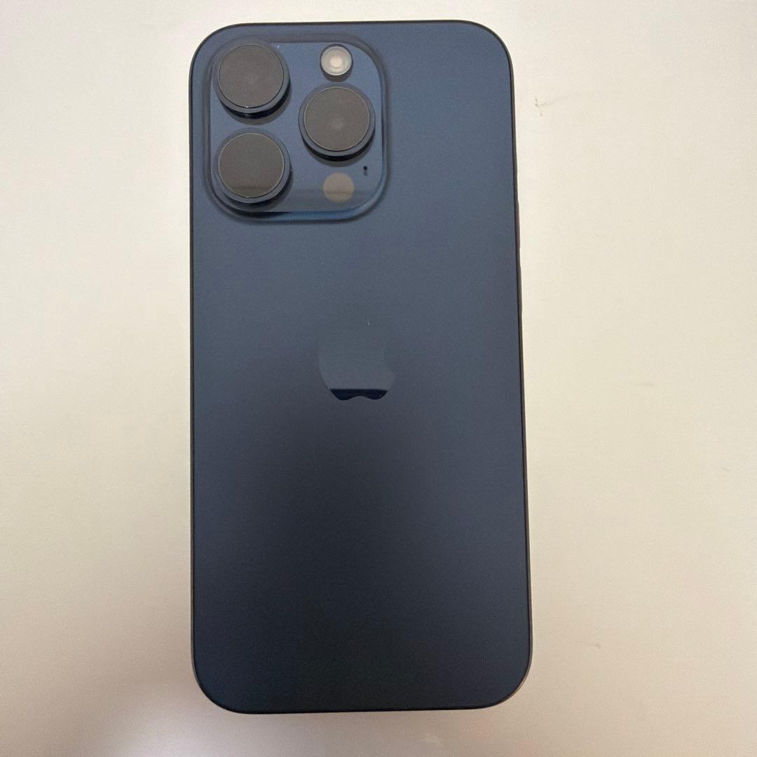 携帯電話本体 iPhone 15 pro 128GB