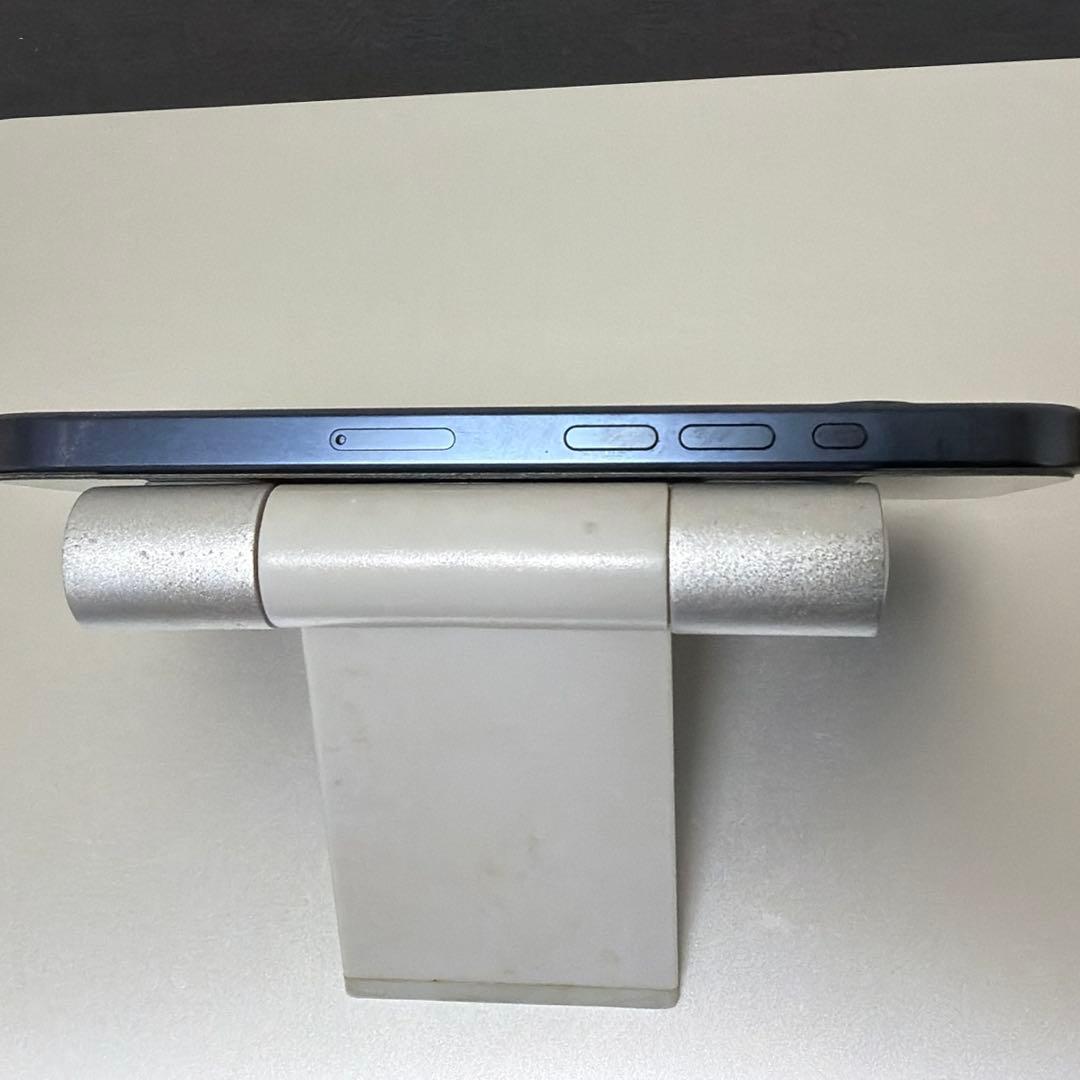 携帯電話本体 iPhone 15 pro 128GB