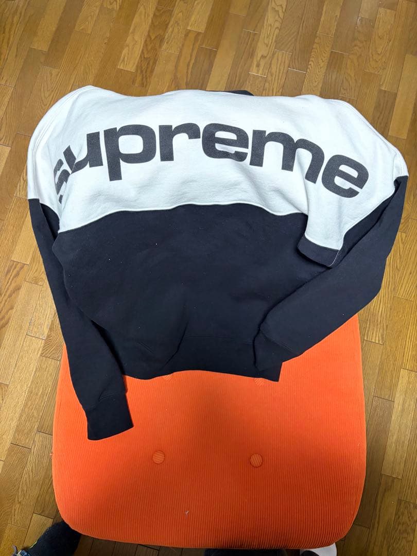 ま*い様 17AW SUPREME フーディー