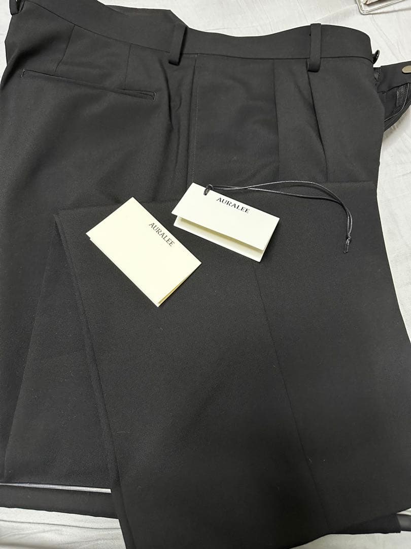 オーラリー　25SS TWO-TUCK SLACKS