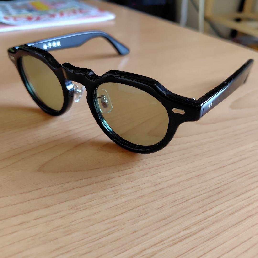 金子眼鏡 ブラックラウンドサングラス