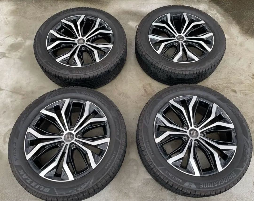 ⭐︎⭐︎⭐︎クラウンクロスオーバーBLIZZAK VRX3 225/55R19