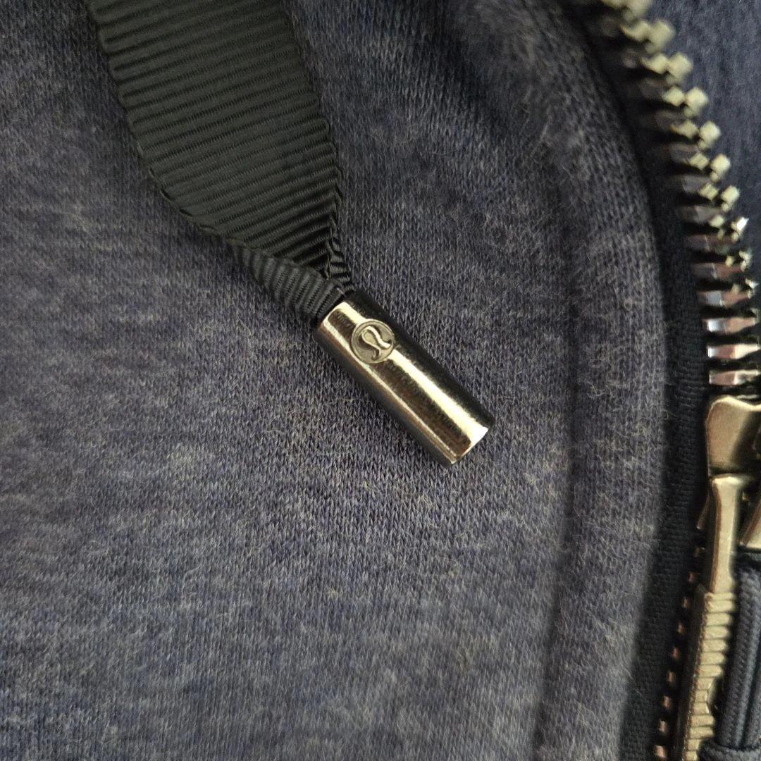 美品　ルルレモン　Scuba フルジップフーディ 　6 グレーネイビー