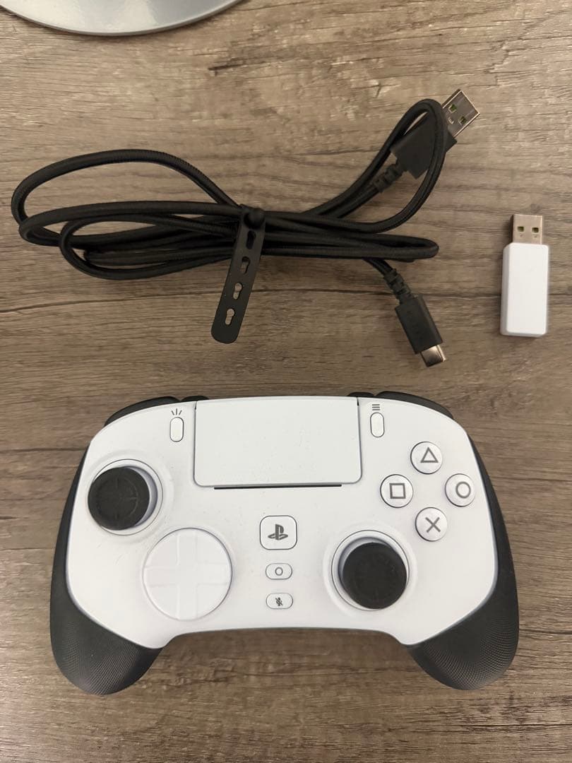 その他 RAZER WOLVERINE V2 RRO