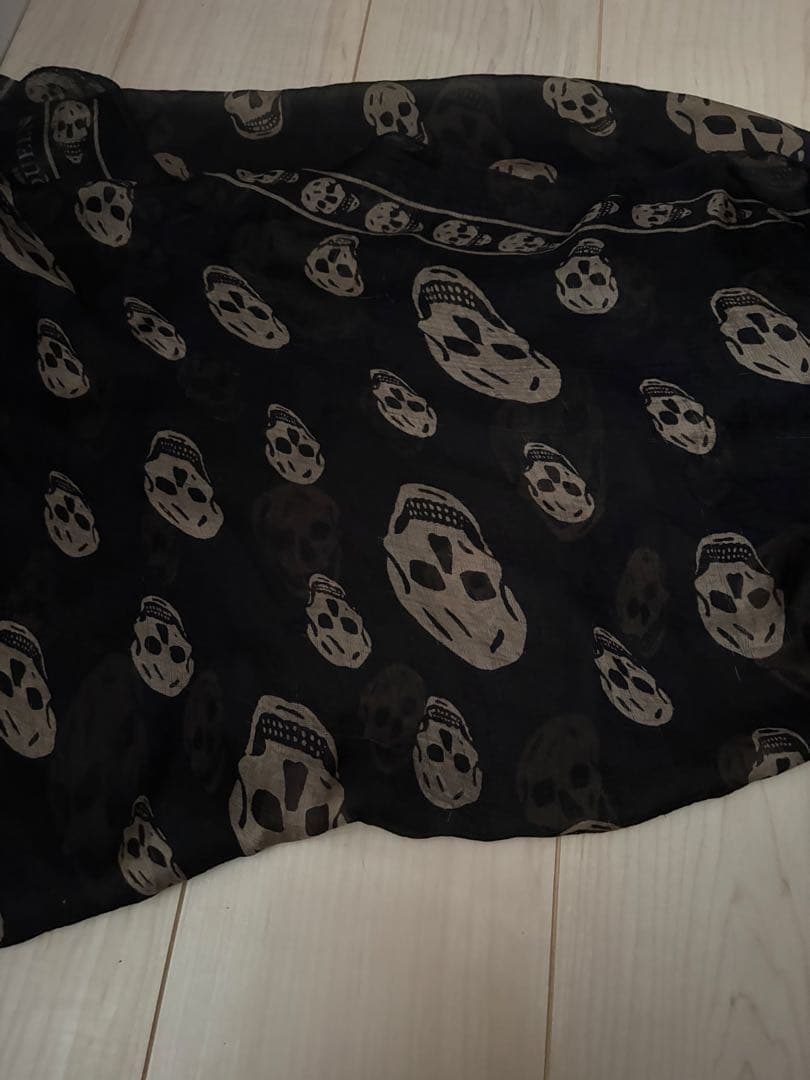 アレキサンダーマックイーンスカーフ