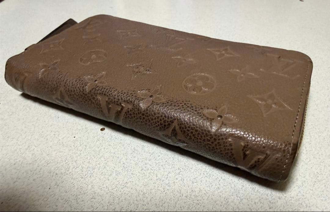 ルイヴィトン ジッピーウォレット モノグラム アンプラント