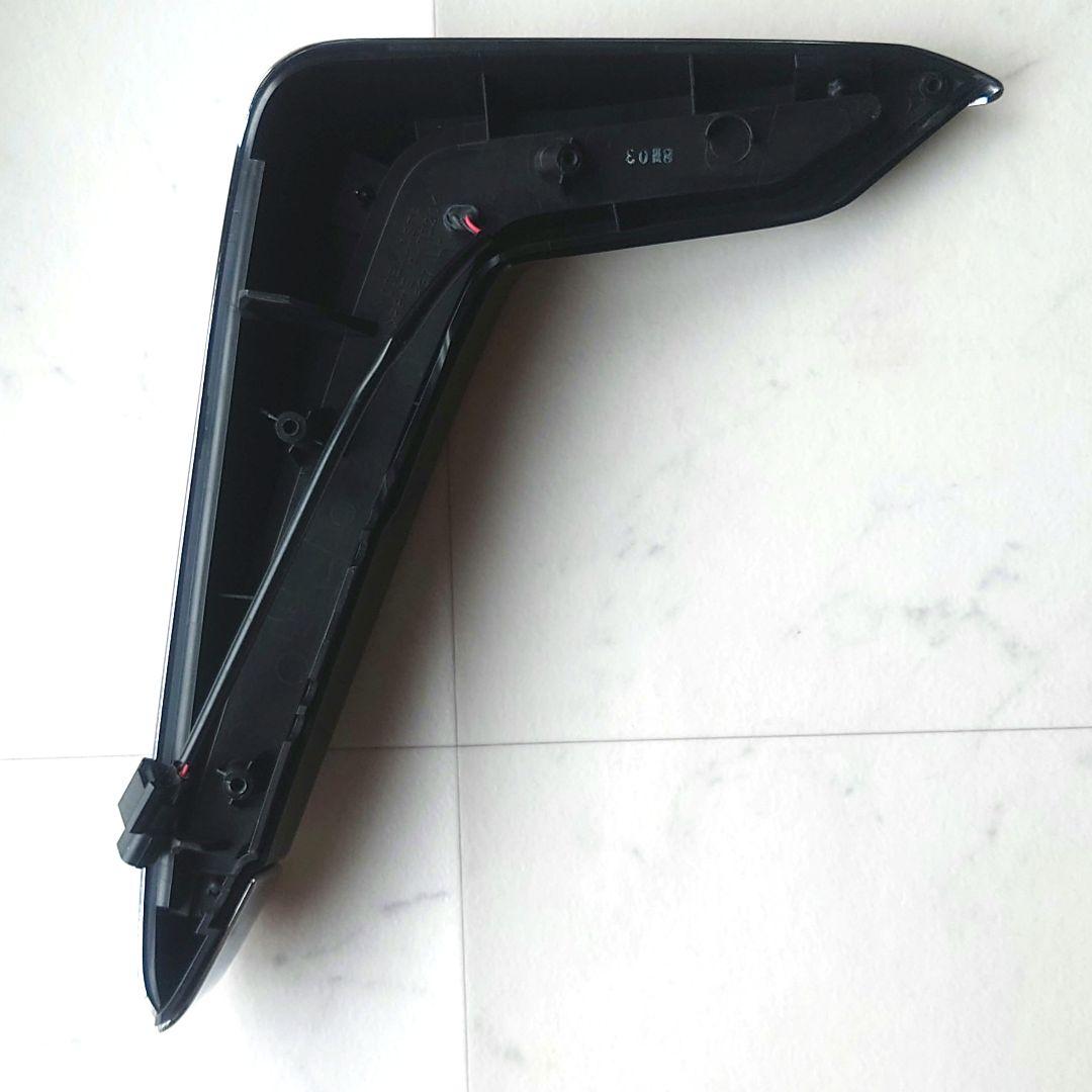 30系アルファード後期 モデリスタ シグネチャーイルミブレード 左側