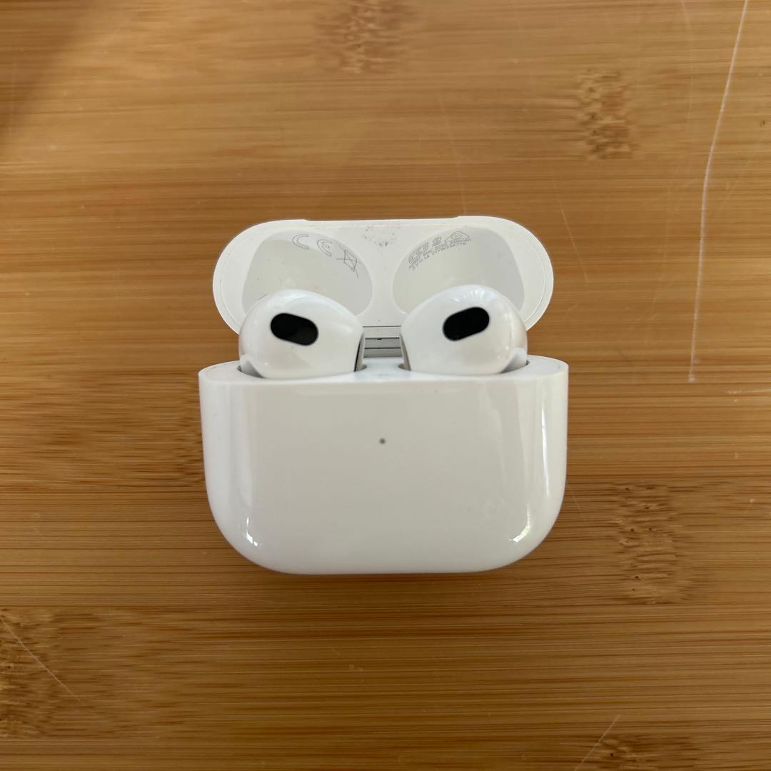 Apple AirPods3 本体 充電ケース付き