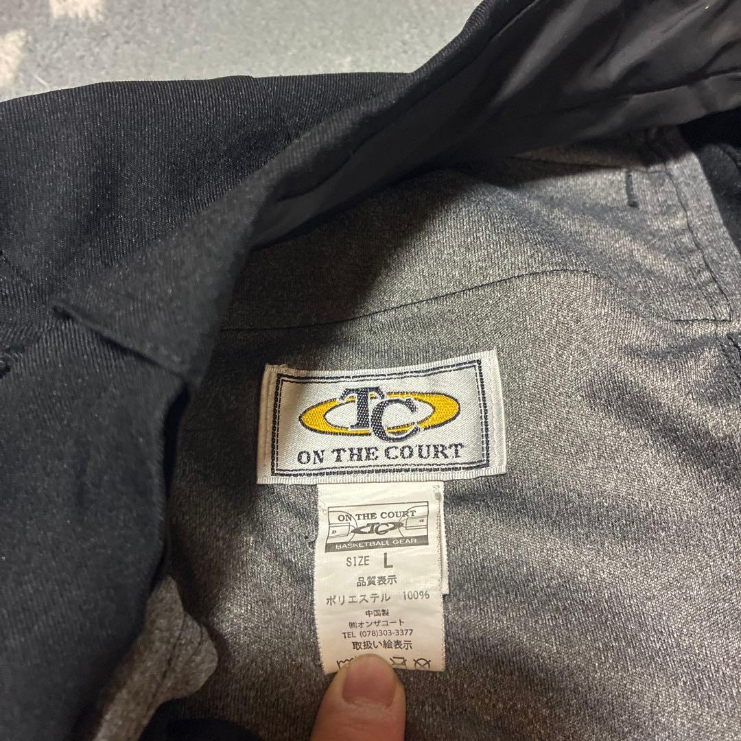ON THE COURT レフリーズボン ベルトレスLサイズポケットあり