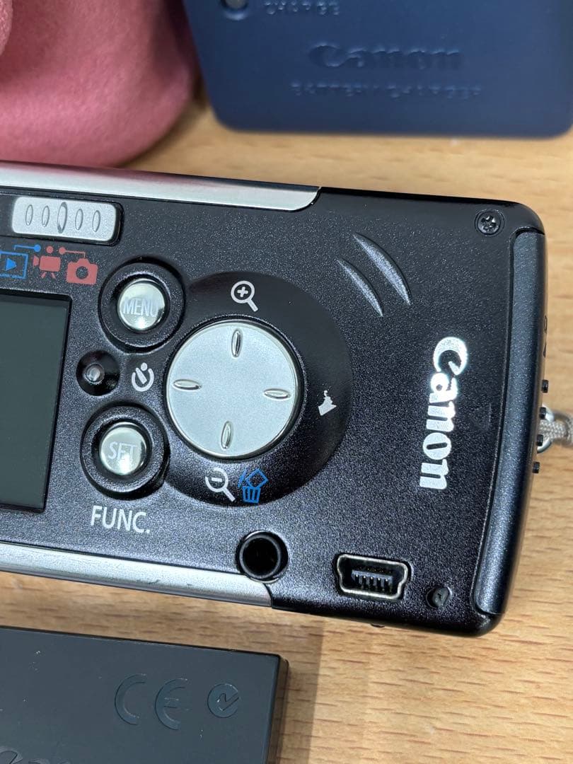 ◆超コンパクトなデジタルカメラ◆キャノン◆IXY DIGITAL L◆