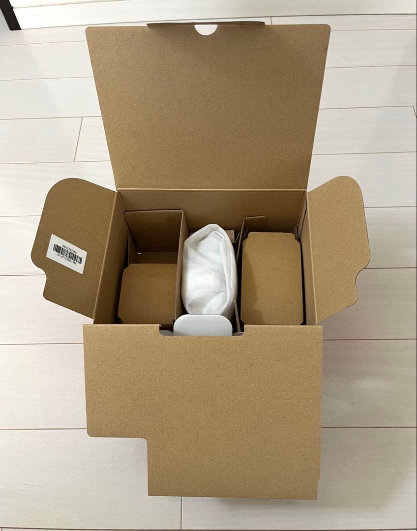 【美品】Canon キヤノン　EOS Kiss M ホワイト ダブルズームキット