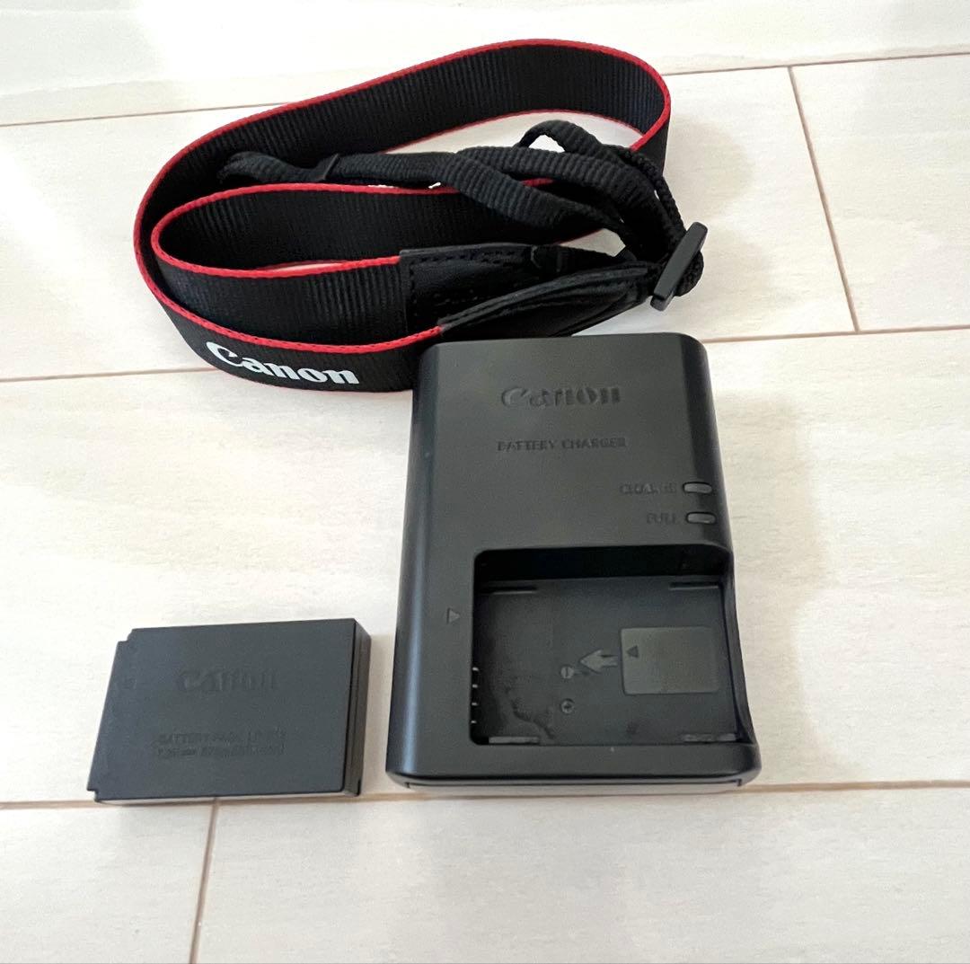 【美品】Canon キヤノン　EOS Kiss M ホワイト ダブルズームキット