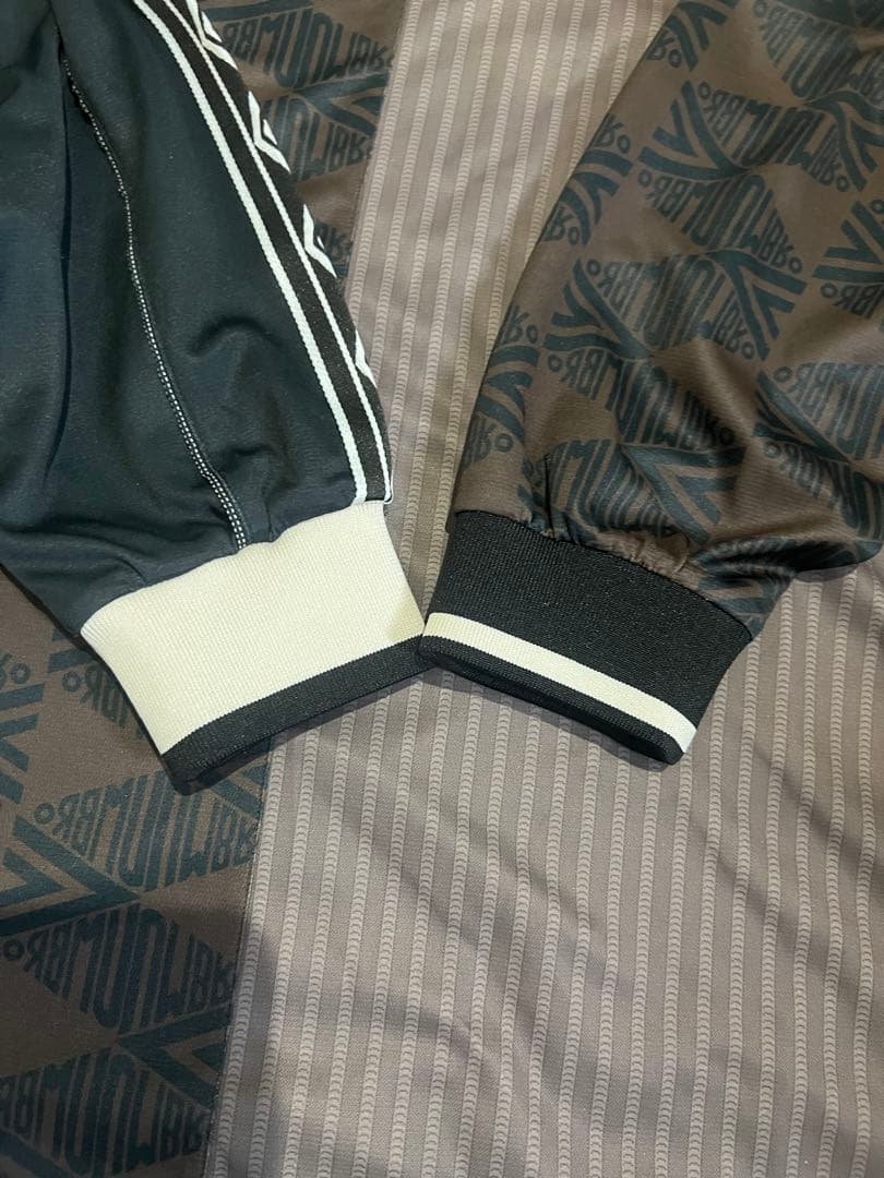 美品　Children of the discordance × UMBRO