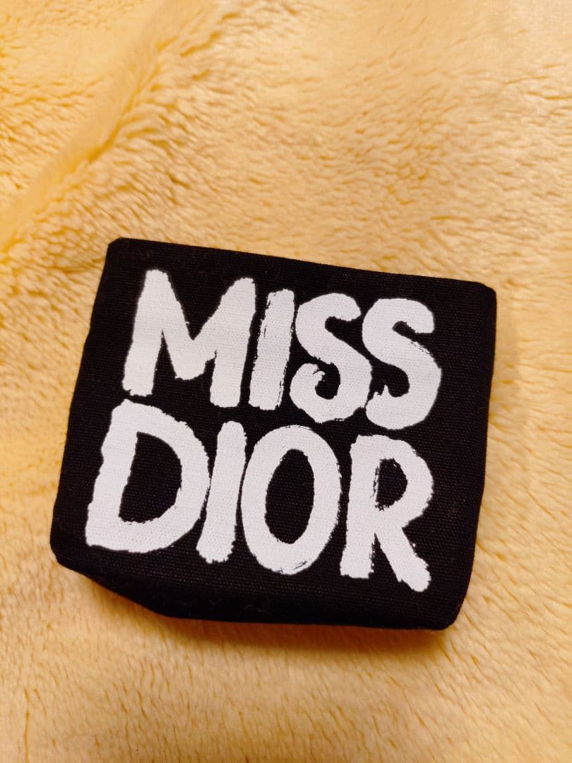 ディオールショウ　サンク　クルール　931 ボールド　ブラック