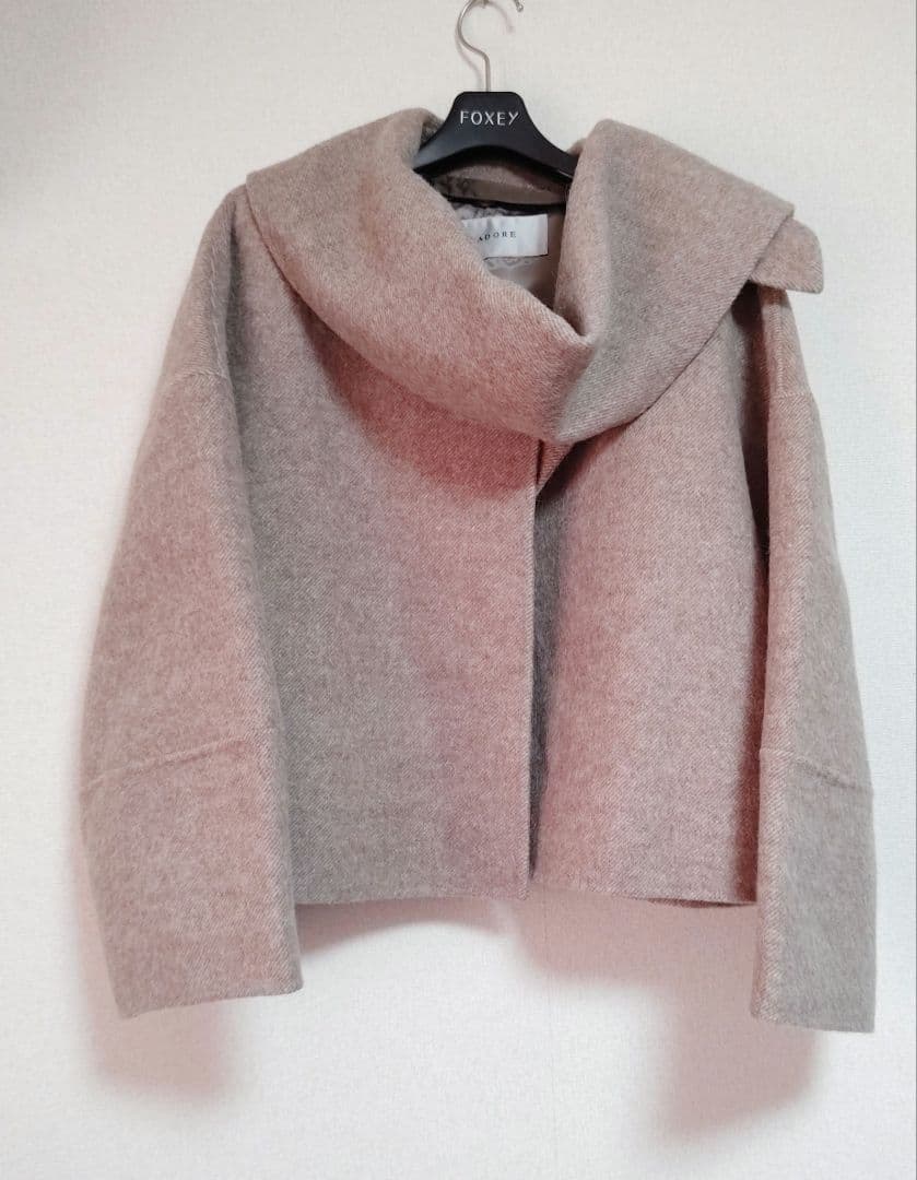 シャギーカルゼケープ付きジャケット