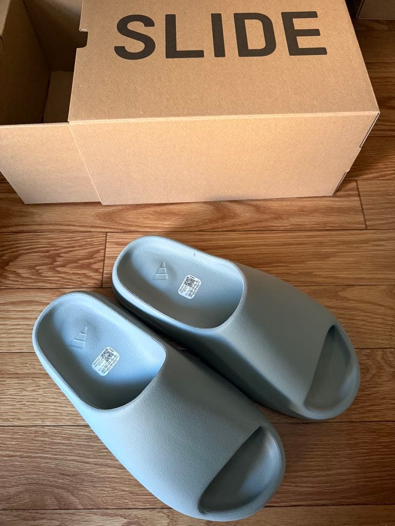 新品未使用　adidas yeezy slide salt 28.5