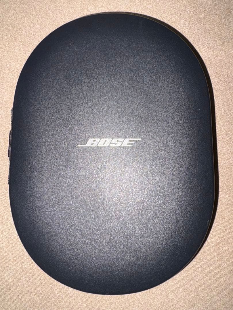 Bose QuietComfort Ultra Headphones カバー付き