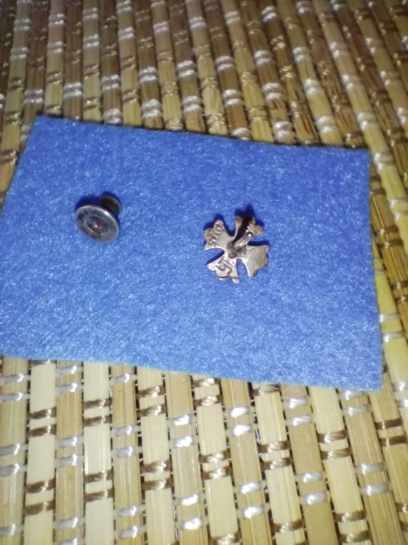 クロハーツ　　スタッドピアス　片耳　本物