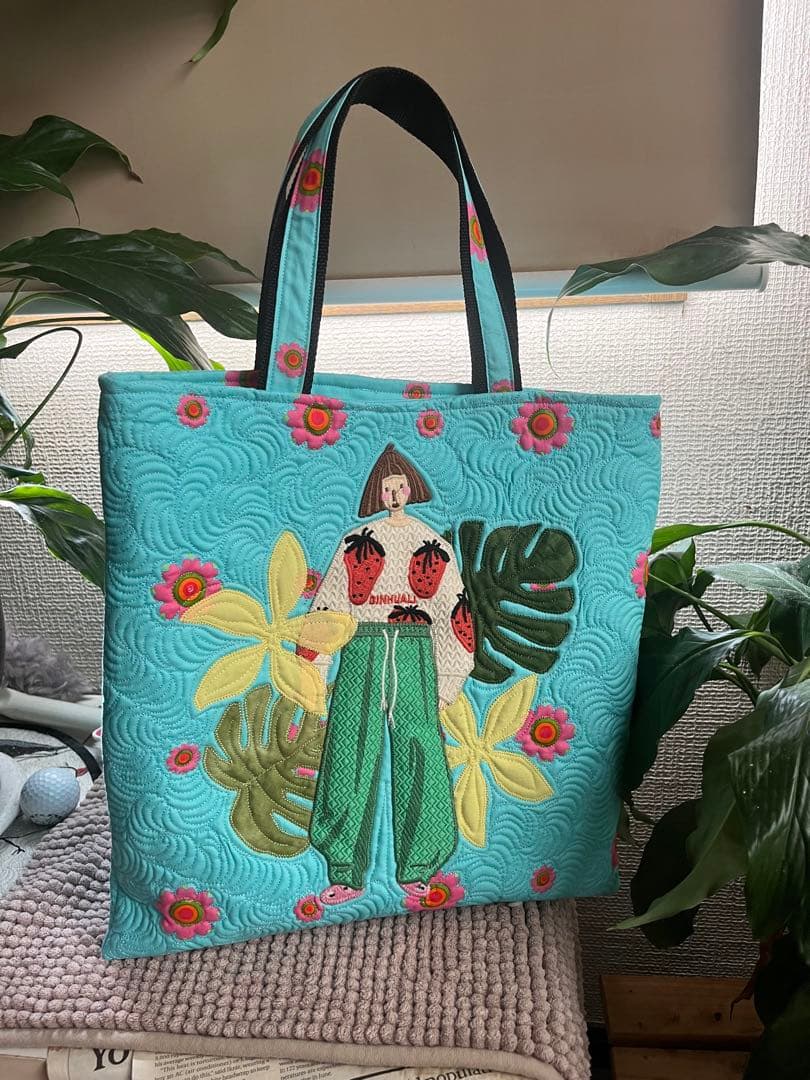 ハワイアンキルトバッグ　ハワイアンキルト　トートバッグ　モンステラ　イラスト風