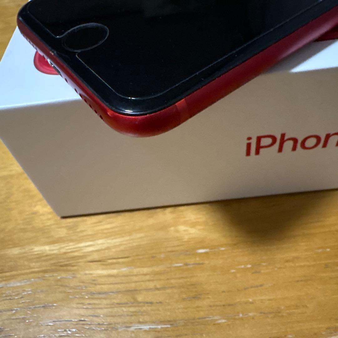 iPhone 8 本体　レッド　64GA
